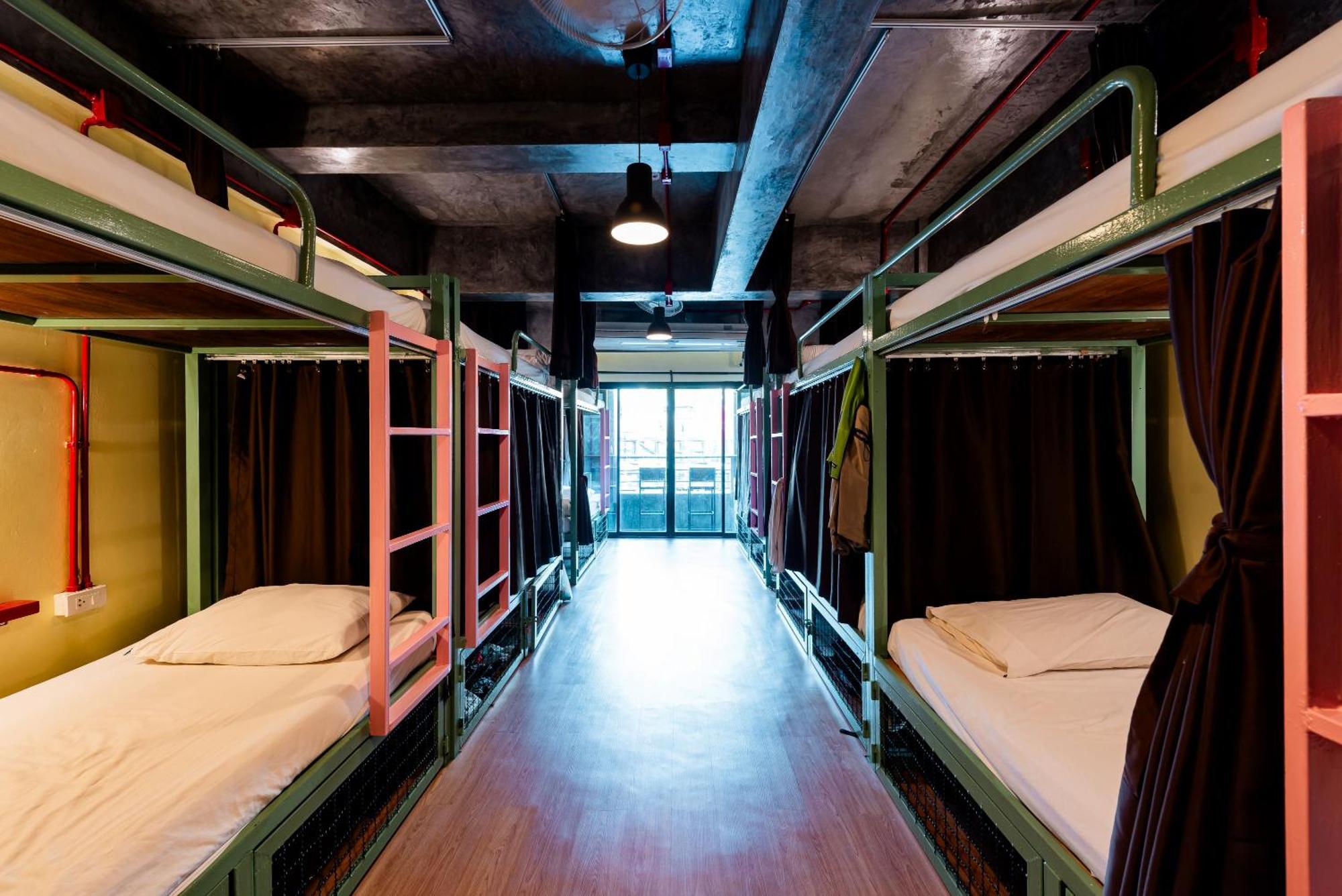 Sleeper Hostel Ao Nang Exterior photo